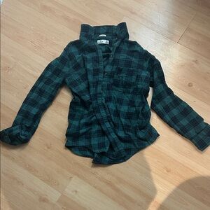 Hollister Women Green Plaid Button Down Shirt